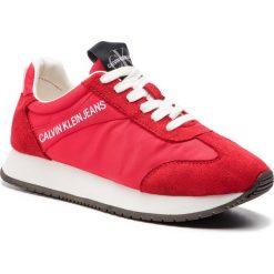 Sneakersy CALVIN KLEIN JEANS - Jill R8069 Tomato. Czerwone półbuty damskie Calvin Klein Jeans, z jeansu. W wyprzedaży za 319,00 zł.