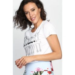 Bluzki asymetryczne: Biały T-shirt Sweet Promises