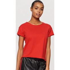 Gładki t-shirt - Czerwony. Czerwone t-shirty damskie Reserved, s, bez wzorów, bez kołnierzyka. Za 39,99 zł.