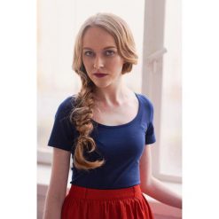Bluzka Urania z krótkim rękawem granatowa XXS niebieski. Niebieskie bluzki damskie marki Marie Zélie, s, w paski, z elastanu, z okrągłym kołnierzem, z krótkim rękawem. W wyprzedaży za 60,90 zł.