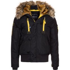Alpha Industries Kurtka zimowa black. Czarne kurtki męskie Alpha Industries, na zimę, xxl, bez wzorów, z nylonu. Za 779,00 zł.