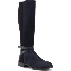 Kozaki TOMMY HILFIGER - Hardware Mix Longboot FW0FW04282 Midnight 403. Niebieskie kozaki damskie TOMMY HILFIGER, ze skóry, bez obcasa, bez zapięcia. W wyprzedaży za 589,00 zł.