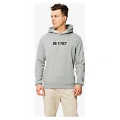 Umbro Bluza Hare , szary, rozmiar XL. Szare bluzy męskie Umbro, xl, z napisami, z bawełny, z kapturem, bez rękawów, bez kaptura. W wyprzedaży za 59,99 zł.