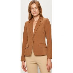 Only - Marynarka. Pomarańczowe kamizelki damskie ONLY, bez wzorów, z elastanu, klasyczne, bez kaptura. Za 219,90 zł.