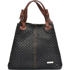 Torebka w kolorze czarnym - (S)30 x (W)36 x (G)17 cm. Czarne torby damskie na zakupy marki Bestsellers bags, w paski, z materiału, na ramię. W wyprzedaży za 289,95 zł.