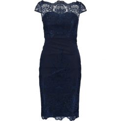 Sukienki: Chi Chi London Petite JOURDANNE Sukienka koktajlowa navy