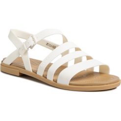 Sandały CROCS - Tulum Sandal W 206107 Oyster/Tan. Białe klapki damskie Crocs, bez wzorów, z tworzywa sztucznego, bez obcasa, na obcasie. Za 199,00 zł.