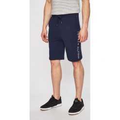 Tommy Hilfiger - Szorty. Szare spodenki i szorty męskie TOMMY HILFIGER, xl, bez wzorów, z bawełny, casualowe. Za 229,90 zł.