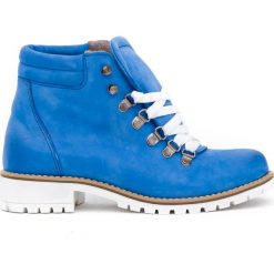 Botki - skóra naturalna - model 476 - kolor szafirowy. Niebieskie botki damskie Zapato, na zimę, z jeansu, eleganckie, za kostkę, bez obcasa, na obcasie, na sznurówki. W wyprzedaży za 299,25 zł.