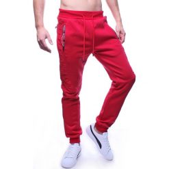 Spodnie męskie joggery czerwone Recea. Czerwone spodnie męskie Recea, s, bez wzorów, z bawełny, sportowe. W wyprzedaży za 39,99 zł.