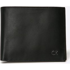 Calvin Klein Jeans - Portfel. Czarne portfele męskie Calvin Klein Jeans, bez wzorów, z jeansu. W wyprzedaży za 229,90 zł.