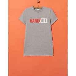 OVS - T-shirt dziecięcy 146-170 cm. Szare t-shirty chłopięce OVS, z nadrukiem, z bawełny, bez rękawów. Za 49,90 zł.