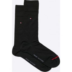 Tommy Hilfiger - Skarpety. Niebieskie skarpetki męskie marki TOMMY HILFIGER, z bawełny. Za 44,90 zł.