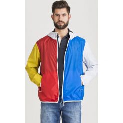 Dwustronna KURTKA Armani Exchange. Czarne płaszcze męskie Armani Exchange, s, bez wzorów, z kapturem. Za 445,00 zł.
