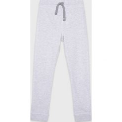 Blukids - Spodnie dziecięce 140-170 cm. Szare spodnie chłopięce Blukids, bez wzorów, z bawełny, casualowe. W wyprzedaży za 29,90 zł.
