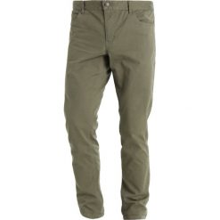 Chinosy męskie: Knowledge Cotton Apparel Spodnie materiałowe burned olive