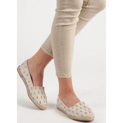 BEŻOWE ESPADRYLE W ANANASY. Brązowe baleriny damskie LUCKY SHOES, bez wzorów, bez obcasa. Za 39,90 zł.