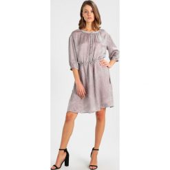 Sukienki: And Less FILIPPA DRESS Sukienka koszulowa wetwheater