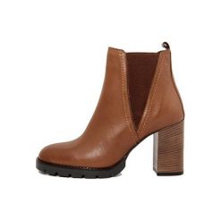 Gusto botki damskie brązowe 40. Pomarańczowe botki damskie Gusto, z gumy, bez obcasa, bez zapięcia. Za 329,00 zł.