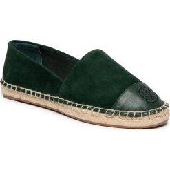 Espadryle TORY BURCH - Color Block Flat Espadrille 60511 Pine Tree/Pine Tree 333. Zielone espadryle damskie Tory Burch, bez wzorów, ze skóry, bez obcasa, na płaskiej podeszwie. W wyprzedaży za 499,00 zł.