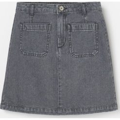 Jeansowa spódniczka mini - Szary. Szare spódniczki damskie Reserved, bez wzorów, z jeansu, mini. Za 44,99 zł.