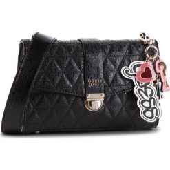 Torebka GUESS - HWSG71 81200 BLA. Czarne listonoszki damskie Guess, z aplikacjami, ze skóry ekologicznej. Za 589,00 zł.