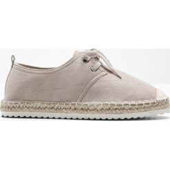 Espadryle bonprix beżowo-piaskowy. Brązowe espadryle damskie bonprix, bez wzorów, bez obcasa. Za 32,99 zł.