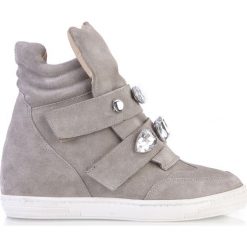 Sneakersy szare z kamieniami. Szare sneakersy damskie Arturo Vicci, ze skóry. Za 159,50 zł.