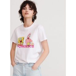 T-shirt SpongeBob - Biały. Białe t-shirty damskie Reserved, xl. Za 39,99 zł.
