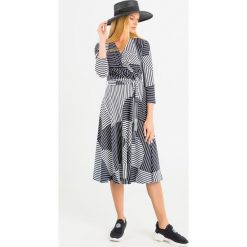 SUKIENKA ACQUA Weekend Max Mara. Sukienki damskie Weekend Max Mara, m, bez wzorów, eleganckie, bez kołnierzyka, bez rękawów. Za 839,00 zł.