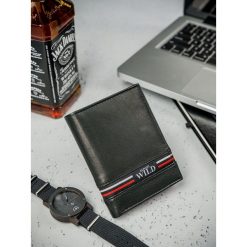 Ekskluzywny portfel skórzany męski skóra naturalna. Portfele męskie ALWAYS WILD, bez wzorów, ze skóry. Za 49,00 zł.