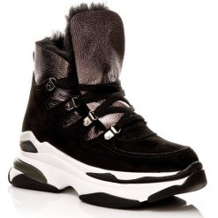 POLSKIE PÓŁBUTY SNEAKERSY NOWY WZÓR 018.2011 SKÓRA CZARNE. Czarne półbuty damskie CALZADO, ze skóry. W wyprzedaży za 369,99 zł.