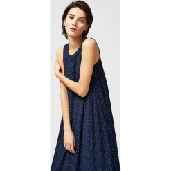 Sukienka maxi w kropki. Niebieskie sukienki damskie Moodo, xs, bez wzorów, bez kołnierzyka, bez rękawów, maxi. Za 49,99 zł.