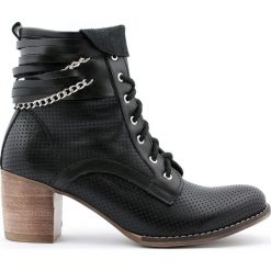 Ażurowe botki na obcasie - skóra naturalna - model 450 - kolor czarny. Czarne botki damskie Zapato, na zimę, ze skóry, eleganckie, za kostkę, na wysokim obcasie, na obcasie, na sznurówki. W wyprzedaży za 319,20 zł.