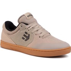 Sneakersy ETNIES - Marana 4101000403 Tan/Gum 291. Brązowe sneakersy męskie Etnies, bez zapięcia. W wyprzedaży za 279,00 zł.
