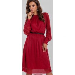 Czerwona Sukienka Salvador. Czerwone sukienki damskie Renee, s, bez wzorów, z dzianiny, eleganckie, ze stójką, bez rękawów, długie, midi, rozkloszowane. Za 109,99 zł.