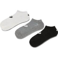 Zestaw 3 par niskich skarpet unisex ASICS - 3PPK Ped Sock 155206 Assorted 0701. Szare skarpetki damskie Asics, bez wzorów, z elastanu. Za 39,00 zł.