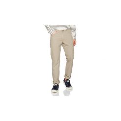 Jeansy straight leg Wrangler ® Greensboro 15QLL49J. Szare jeansy męskie marki Wrangler, m, bez wzorów. Za 209,00 zł.