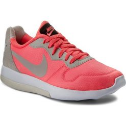 Buty NIKE - Md Runner 2 Lw 844901 602 Lava Glow/Light Bone/Black. Różowe buty sportowe damskie marki Nike, bez wzorów, z zamszu, sportowe, nike md runner. W wyprzedaży za 259,00 zł.