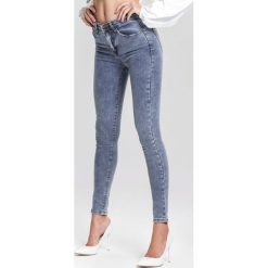 Jasnoniebieskie Jeansy Like A Flash. Niebieskie jeansy damskie marki other, xs. Za 54,99 zł.