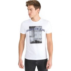 Calvin Klein Koszulka Biały. Białe podkoszulki męskie m, z nadrukiem, z bawełny, krótkie. Za 221,95 zł.