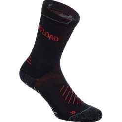 Skarpety do rugby R500 Mid antypoślizgowe. Czarne skarpetki męskie OFFLOAD, w paski, z elastanu. Za 29,99 zł.