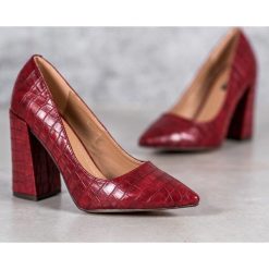 CZERWONE CZÓŁENKA VICES. Czerwone czółenka damskie vices, bez wzorów, bez obcasa. Za 102,90 zł.