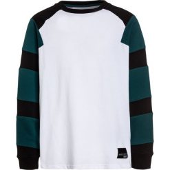 Adidas Originals Bluzka z długim rękawem white/black/mystery green. Białe bluzki dziewczęce adidas Originals, z bawełny, z długim rękawem. Za 159,00 zł.