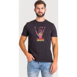 T-SHIRT Just Cavalli. Czarne t-shirty męskie m, z nadrukiem, z bawełny, z okrągłym kołnierzem. Za 335,40 zł.