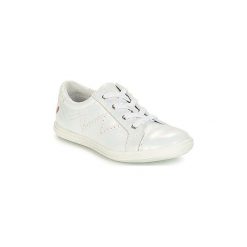 Buty Dziecko GBB PROSERPINE. Białe trampki dziewczęce marki GBB, bez wzorów, bez zapięcia. Za 279,20 zł.