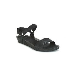 Sandały Teva YSIDRO STITCH SANDAL. Czarne sandały damskie Teva, bez wzorów, bez obcasa, bez zapięcia. W wyprzedaży za 265,30 zł.