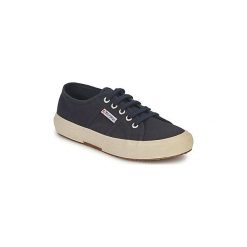 Buty Superga 2750 CLASSIC. Niebieskie trampki i tenisówki damskie Superga, bez wzorów, bez zapięcia. Za 233,10 zł.