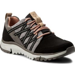 Trekkingi CLARKS - Tri Trail 261309734 Grey Combi. Szare półbuty damskie marki Clarks, ze skóry, bez obcasa, na płaskiej podeszwie, bez zapięcia. W wyprzedaży za 269,00 zł.