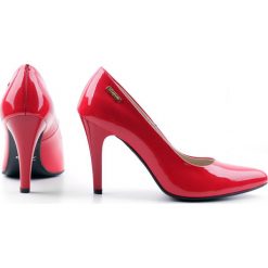 Lakierowane szpilki - skóra naturalna - model 035 - kolor czerwony lakier. Czerwone czółenka damskie Zapato, na imprezę, z nadrukiem, ze skóry, eleganckie, na wysokim obcasie, na obcasie, bez zapięcia. W wyprzedaży za 179,40 zł.